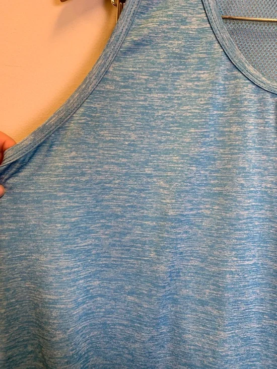 No brand Women's Light Blue Performance Tank Top - Breathable Activewear - Picture 4 of 6